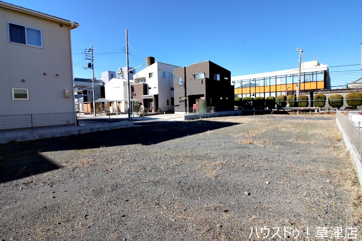 【外観写真】
全8区画・建築条件なし・2WAYアクセス可(JR守山駅徒歩14分・栗東駅徒歩20分)