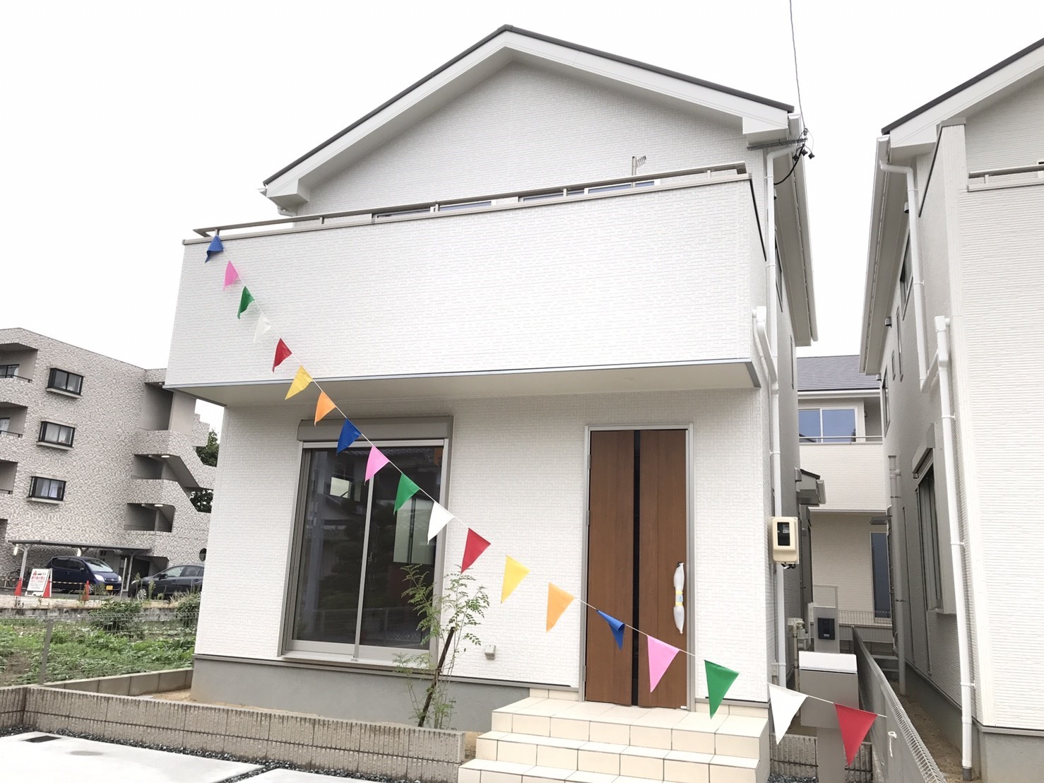 【外観写真】
▼堂々完成!!
土日・平日も随時ご案内可能です♪