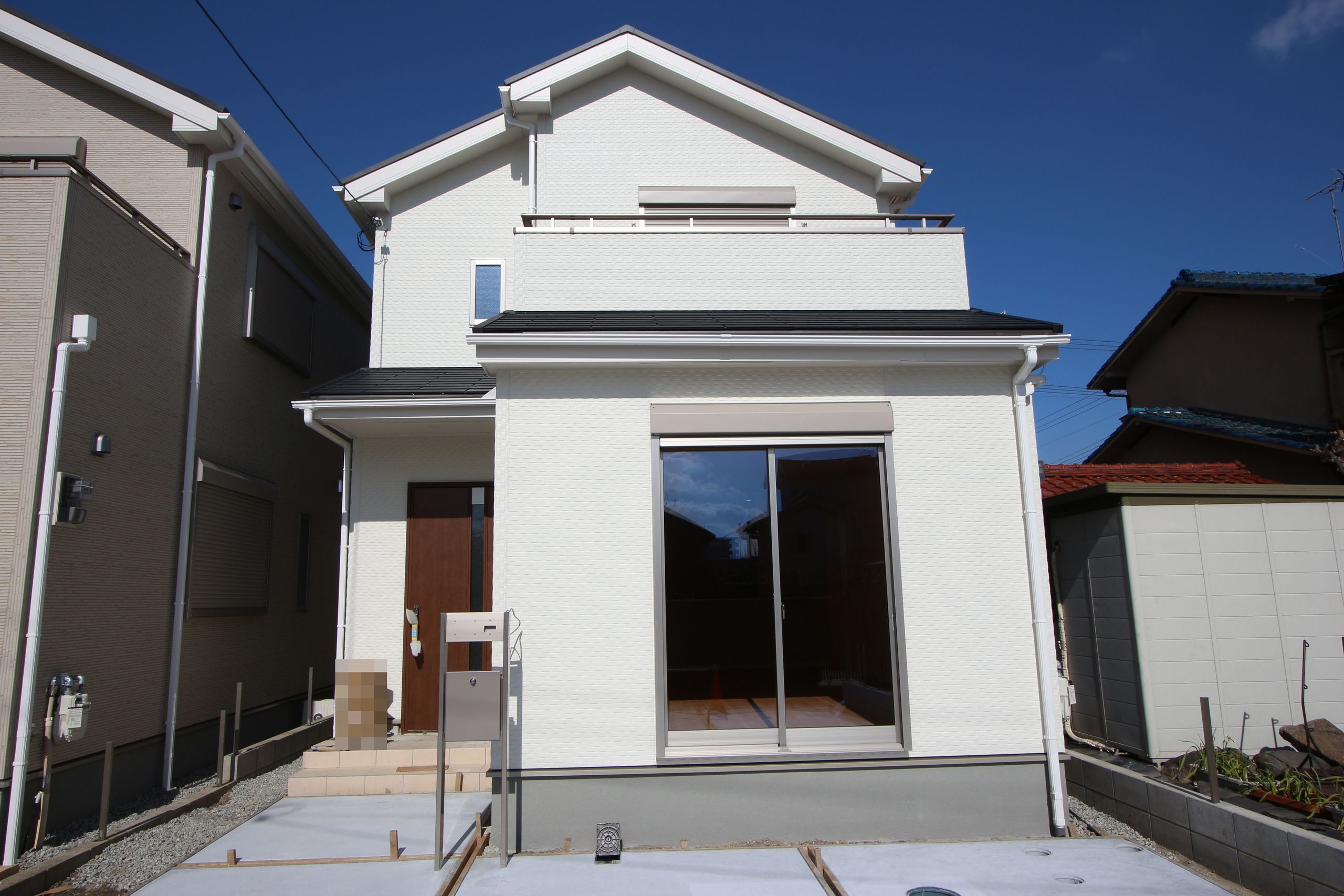 【外観写真】
建物は完成しましたので、お好きな日に内覧して頂けます。
月々6万円台のお支払いで購入可能な物件です。
ぜひご検討下さい。