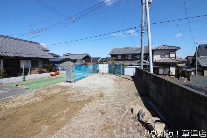 【外観写真】
JR瀬田駅まで徒歩6分・現況更地・アルプラザ瀬田店まで徒歩7分(約520m)