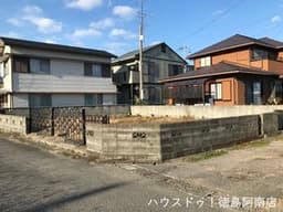 小松島市田野町字月ノ輪の土地