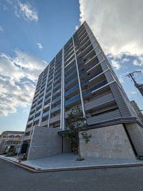 シャルマンフジ和歌山市駅レジタージュ 2階 3LDK