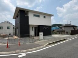 東広島市八本松飯田８丁目の中古戸建