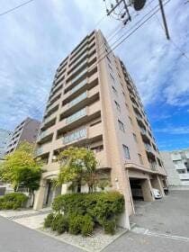 ファミール山鼻南15条