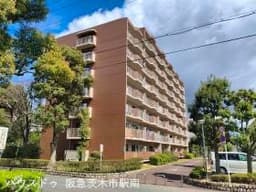 白川高層住宅11号棟 茨木市白川3丁目の中古マンション