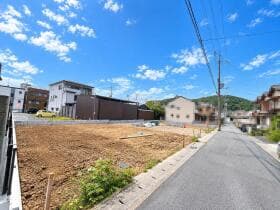 京都市右京区鳴滝泉殿町