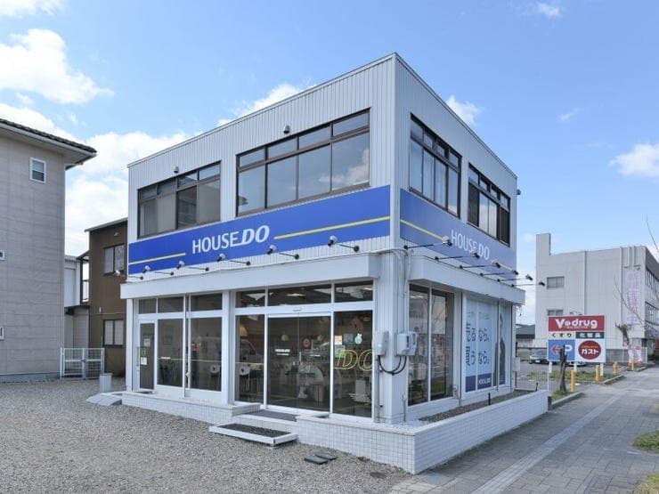 ハウスドゥ  各務原市役所前の外観