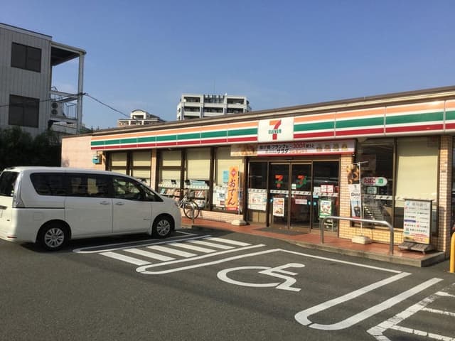 コンビニ