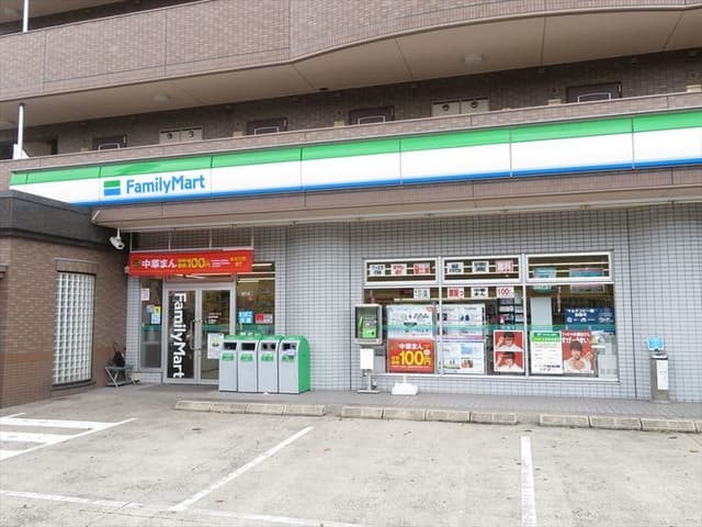 コンビニ