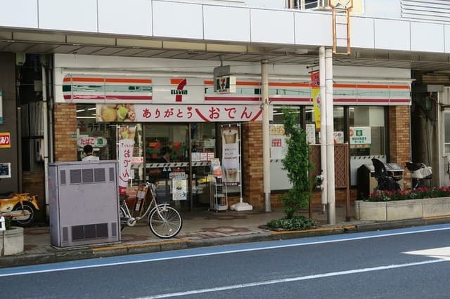 コンビニ