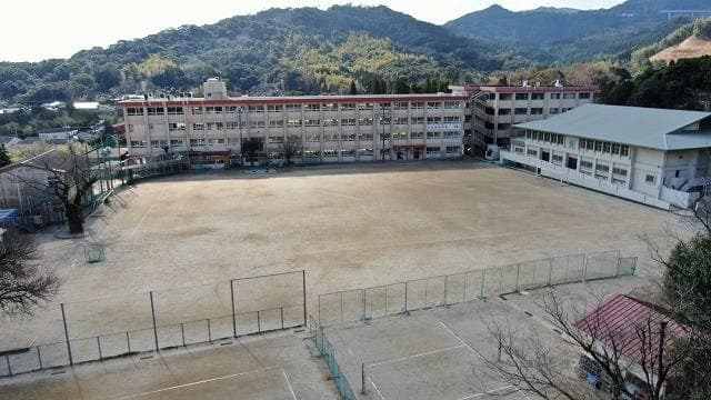 中学校
