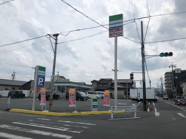 コンビニ