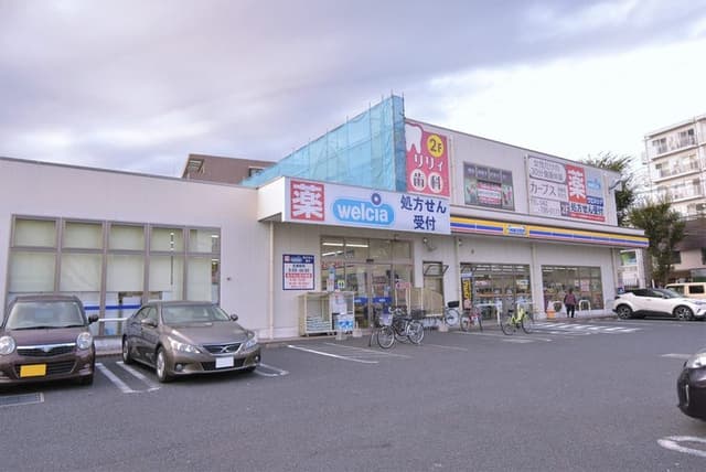 ドラッグストア