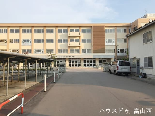 中学校