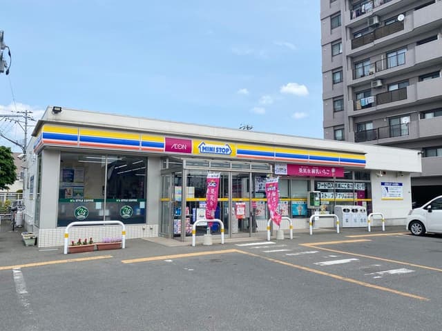 コンビニ