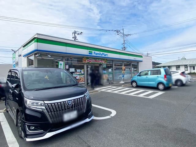 コンビニ