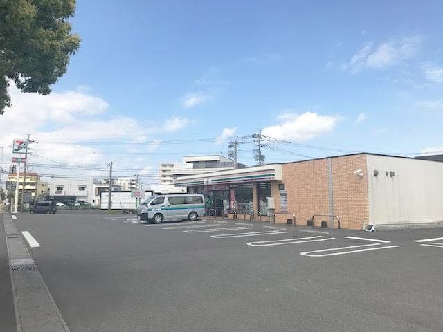 コンビニ