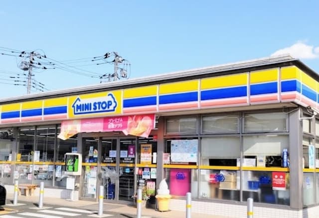 コンビニ
