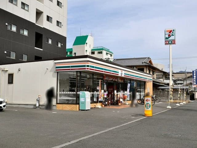 コンビニ