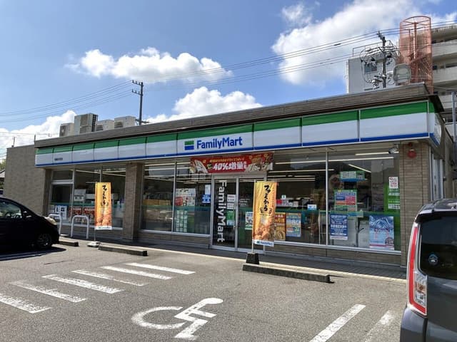 コンビニ