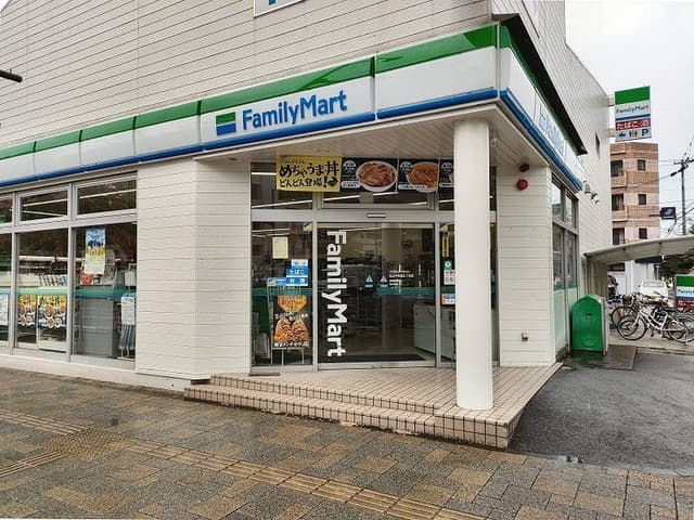 コンビニ