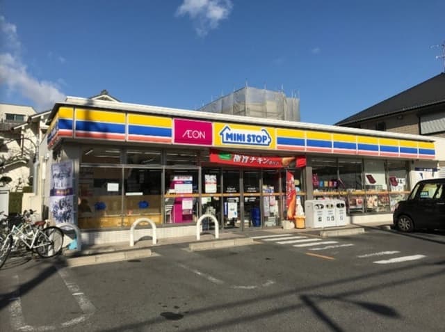 コンビニ