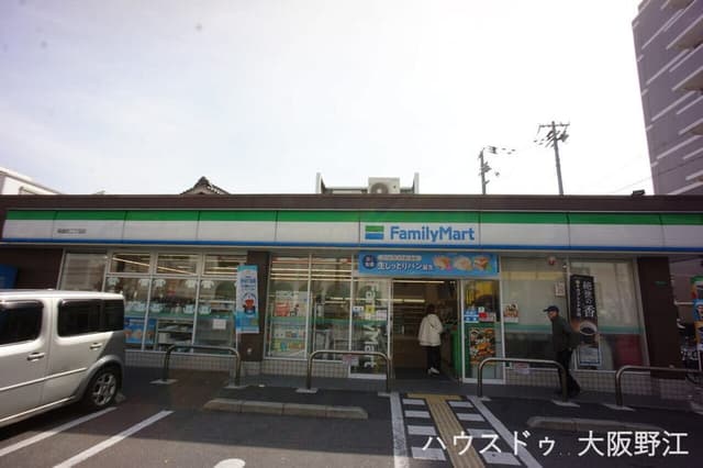 コンビニ