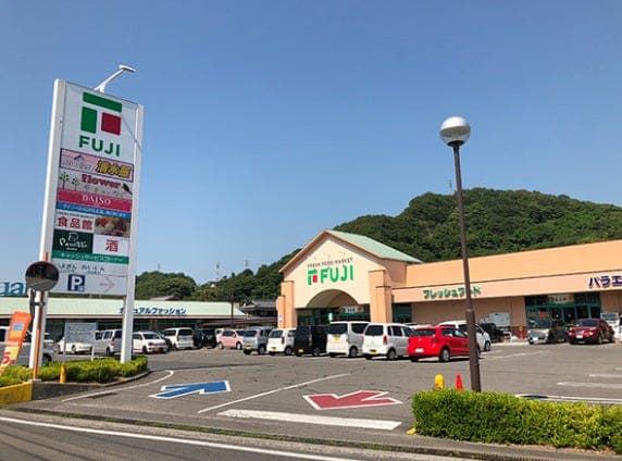 スーパー