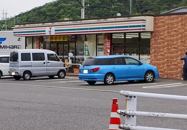 コンビニ