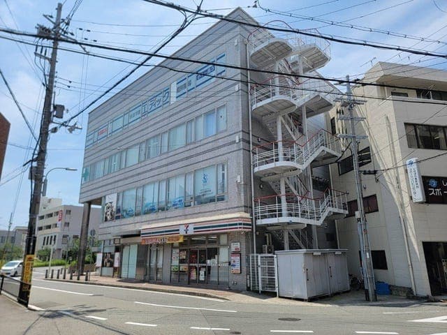 コンビニ
