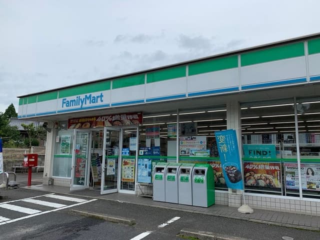 コンビニ