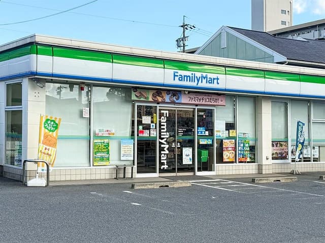 コンビニ