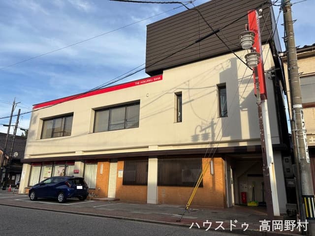 銀行