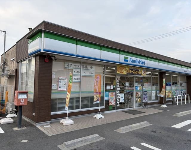 コンビニ