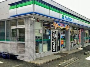 コンビニ