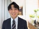 担当エージェント 仮屋亮