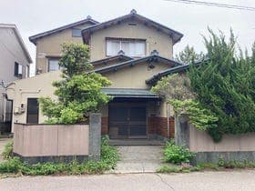 河北郡内灘町字鶴ケ丘5丁目