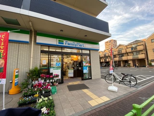 コンビニ