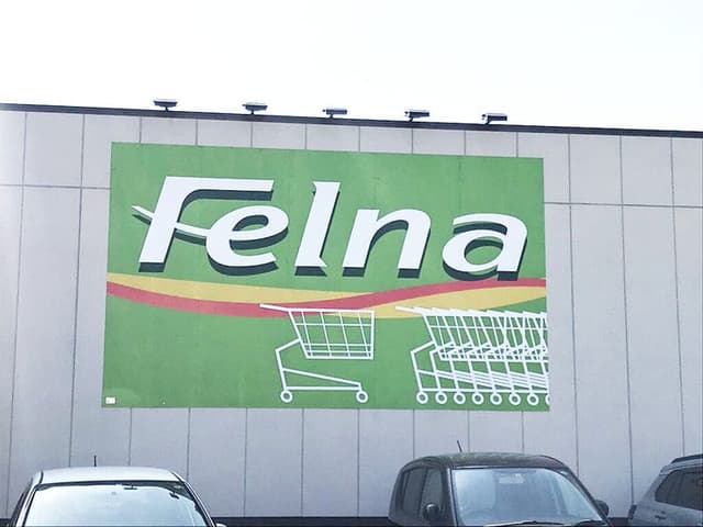 スーパー
