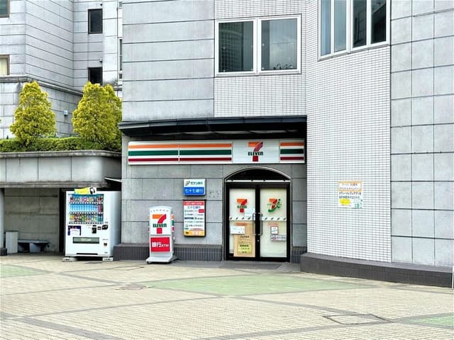 コンビニ