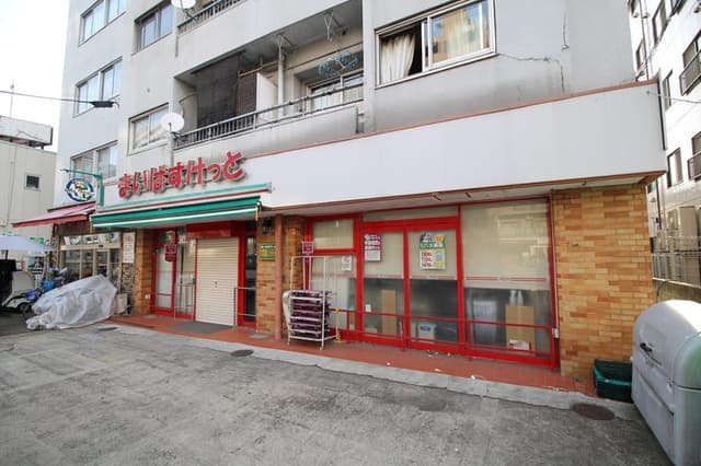 コンビニ