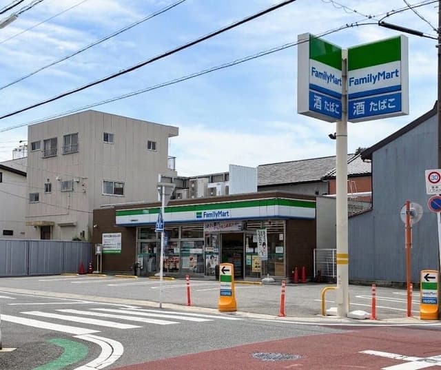 コンビニ