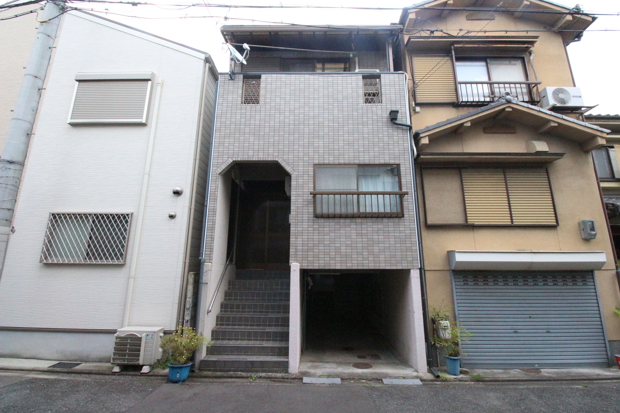 京都府京都市中京区西ノ京 中御門西町の中古一戸建て 2480万円 の不動産 住宅の物件詳細 ハウスドゥ Com Sp スマートフォンサイト 京都府京都市中京区西ノ京 中御門西町の中古一戸建て 2480万円 の不動産 住宅の物件詳細 ハウスドゥ Com Sp スマートフォンサイト