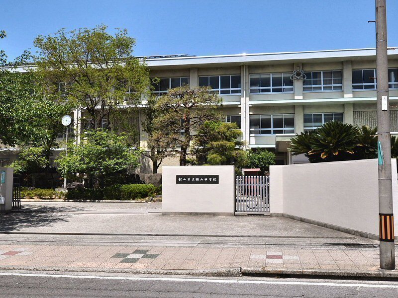 愛媛県松山市平和通６丁目の土地 1680万円 の不動産 住宅の物件詳細 ハウスドゥ Com Sp スマートフォンサイト