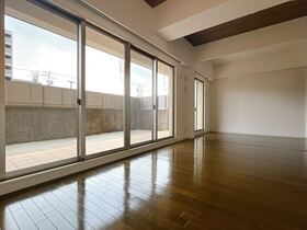 ファミリアーレみなと第3