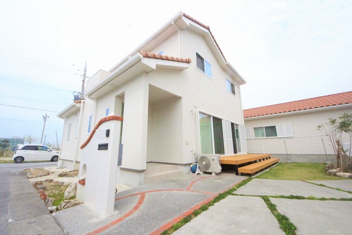 沖縄県糸満市潮崎町3丁目の中古一戸建て 4380万円 の不動産 住宅の物件詳細 ハウスドゥ Com Sp スマートフォンサイト