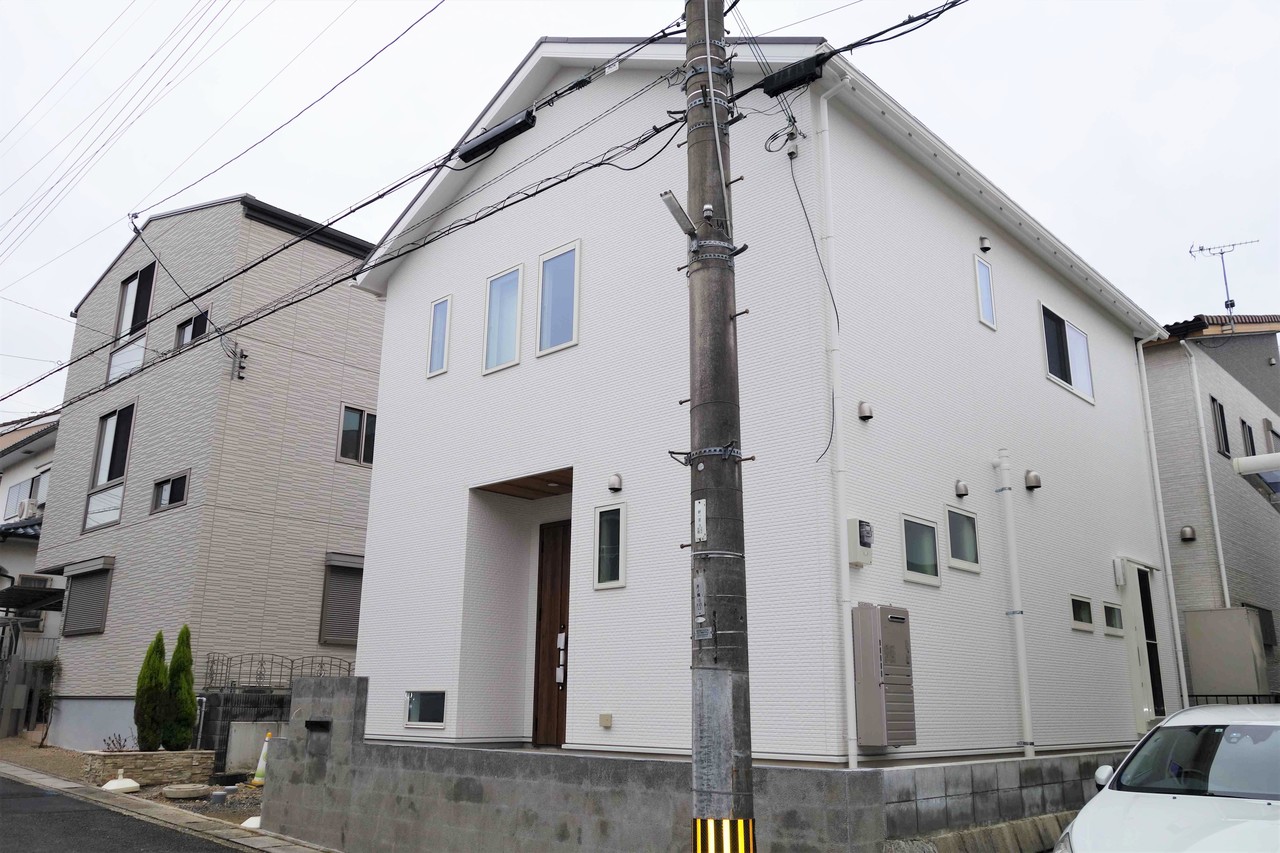 滋賀県大津市一里山5丁目の中古一戸建て 3280万円 の不動産 住宅の物件詳細 ハウスドゥ Com Sp スマートフォンサイト 滋賀県大津市一里山5丁目の中古一戸建て 3280万円 の不動産 住宅の物件詳細 ハウスドゥ Com Sp スマートフォンサイト