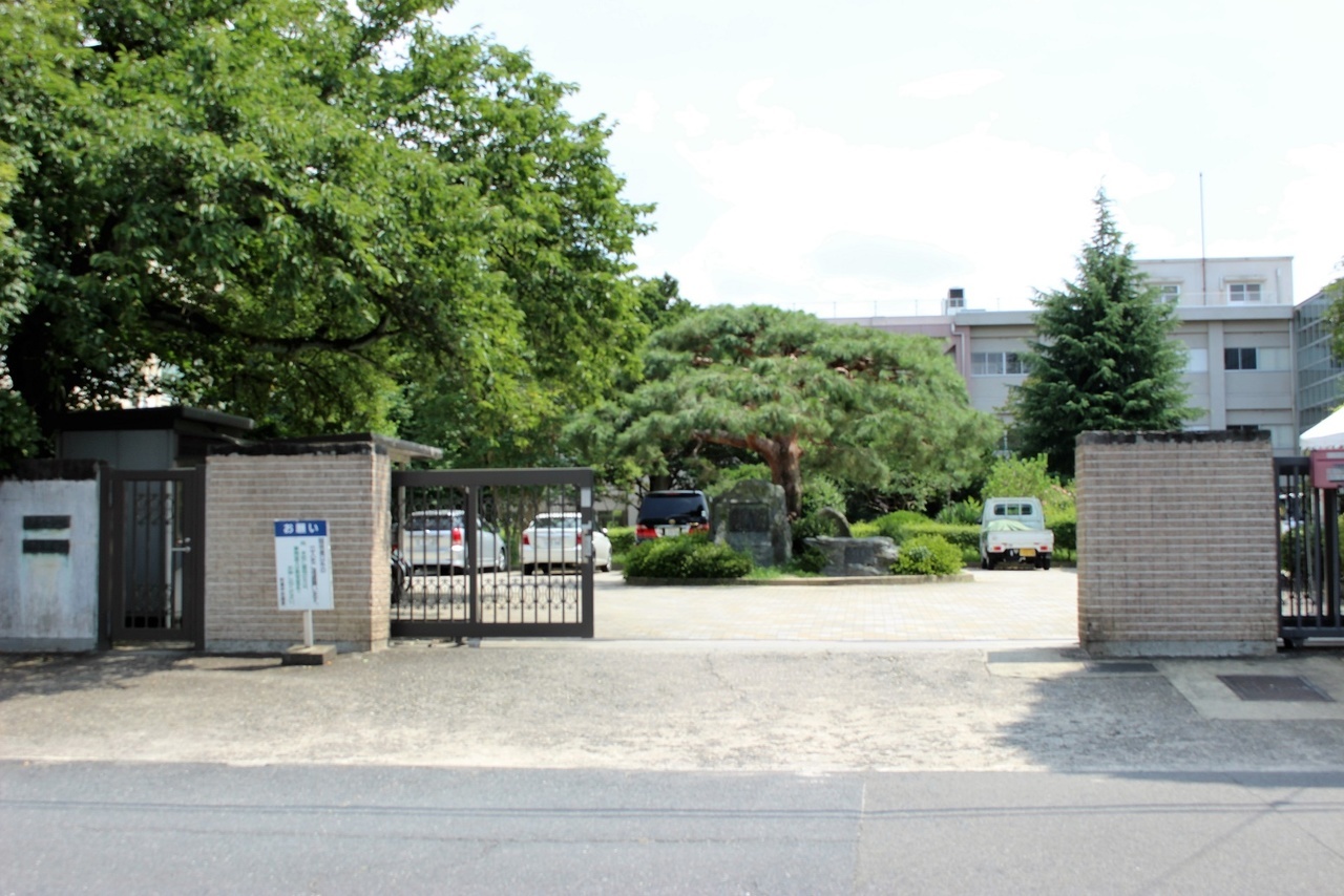 滋賀県大津市池の里の中古一戸建て 80万円 の不動産 住宅の物件詳細 ハウスドゥ Com Sp スマートフォンサイト