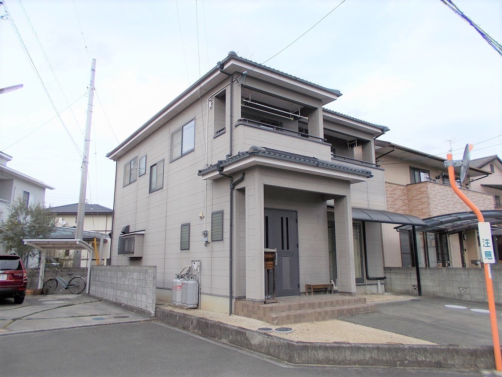 愛媛県松山市平井町の中古一戸建て 1700万円 の不動産 住宅の物件詳細 ハウスドゥ Com Sp スマートフォンサイト 愛媛県松山市平井町の中古一戸建て 1700万円 の不動産 住宅の物件詳細 ハウスドゥ Com Sp スマートフォンサイト