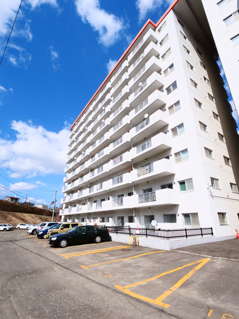 北海道札幌市南区真駒内柏丘10丁目の中古マンション 950万円 の不動産 住宅の物件詳細 ハウスドゥ Com スマートフォンサイト 北海道札幌市南区真駒内柏丘10丁目の中古マンション 950万円 の不動産 住宅の物件詳細 ハウスドゥ Com スマートフォンサイト